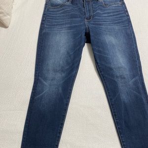 American Eagle Outfitters Pants - AE 360 NE(X)T LEVEL CURVY HIGHEST WAIST JEGGING American Eagle Outfitters Pants - AE 360 NE(X)T LEVEL CURVY HIGHEST WAIST JEGGING